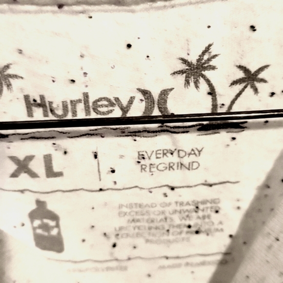 Hurley  T shirt (XL) - Picture 7 of 9